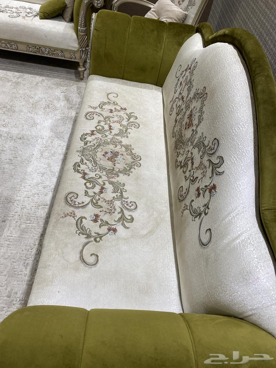 Sofas64515556875138110