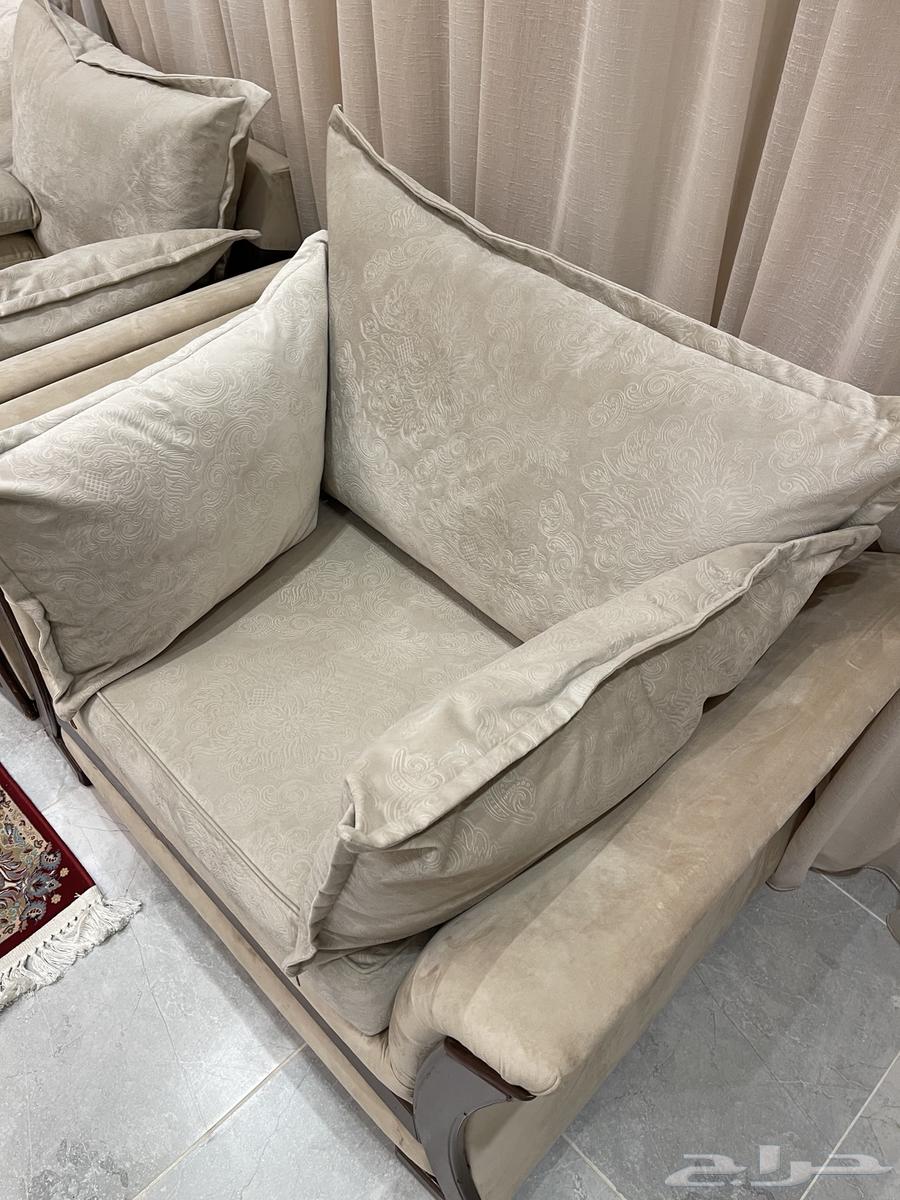 كنب مجلس مع طاولات خدمه ووسط يكفي 11 شخص64518831784705111