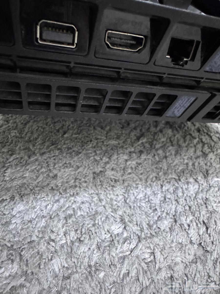 للبيع بلايستيشن 4 نظيف64514831113089111