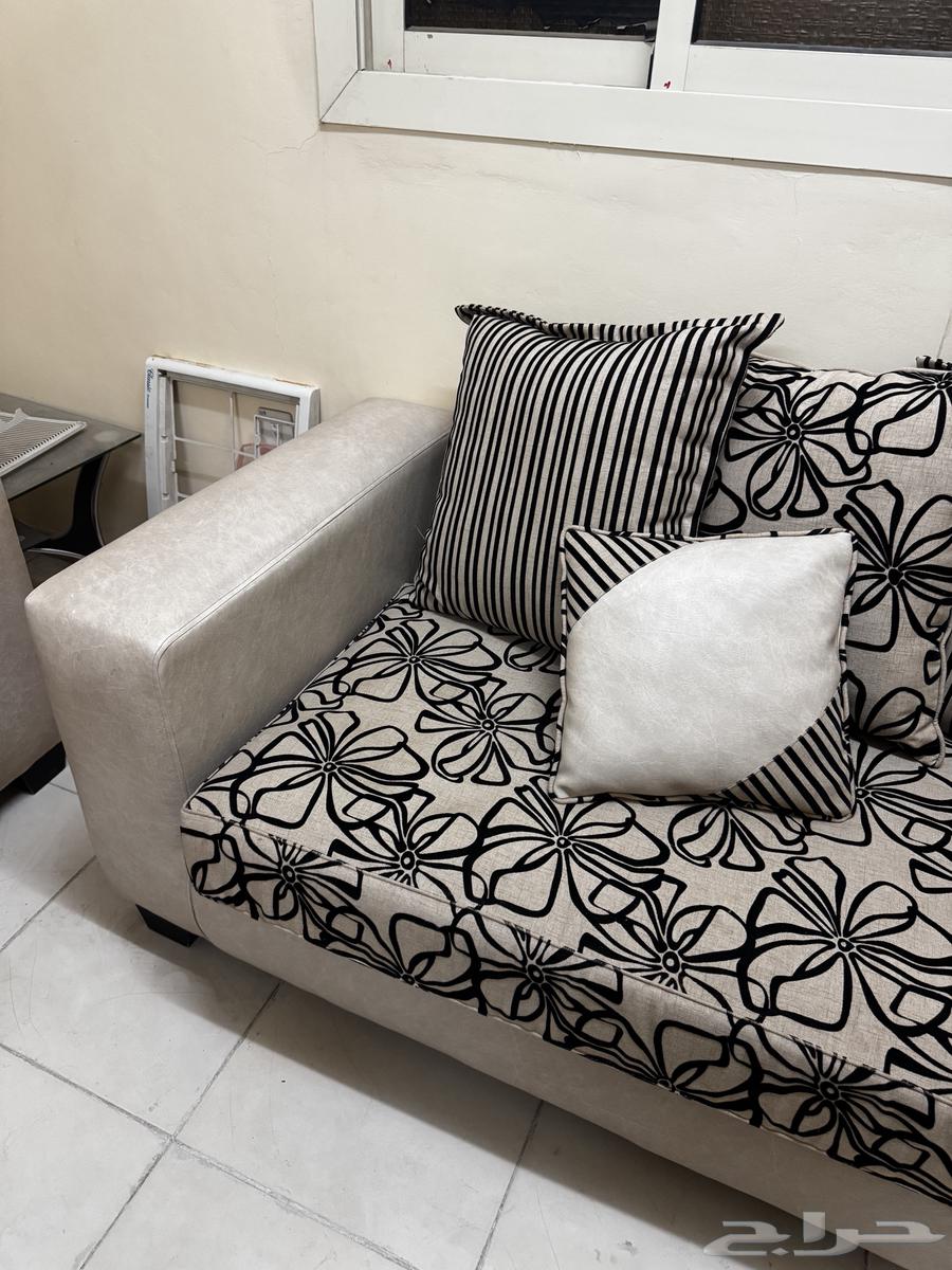 Clean used sofa64517006401923110