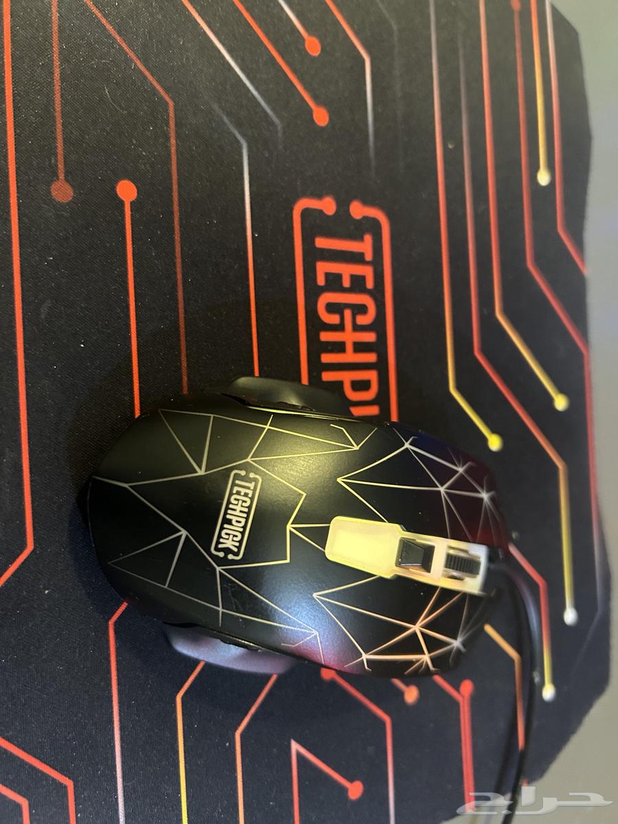 Keyboard, Headset, Mouse, and Mouse Pad64515500822017113