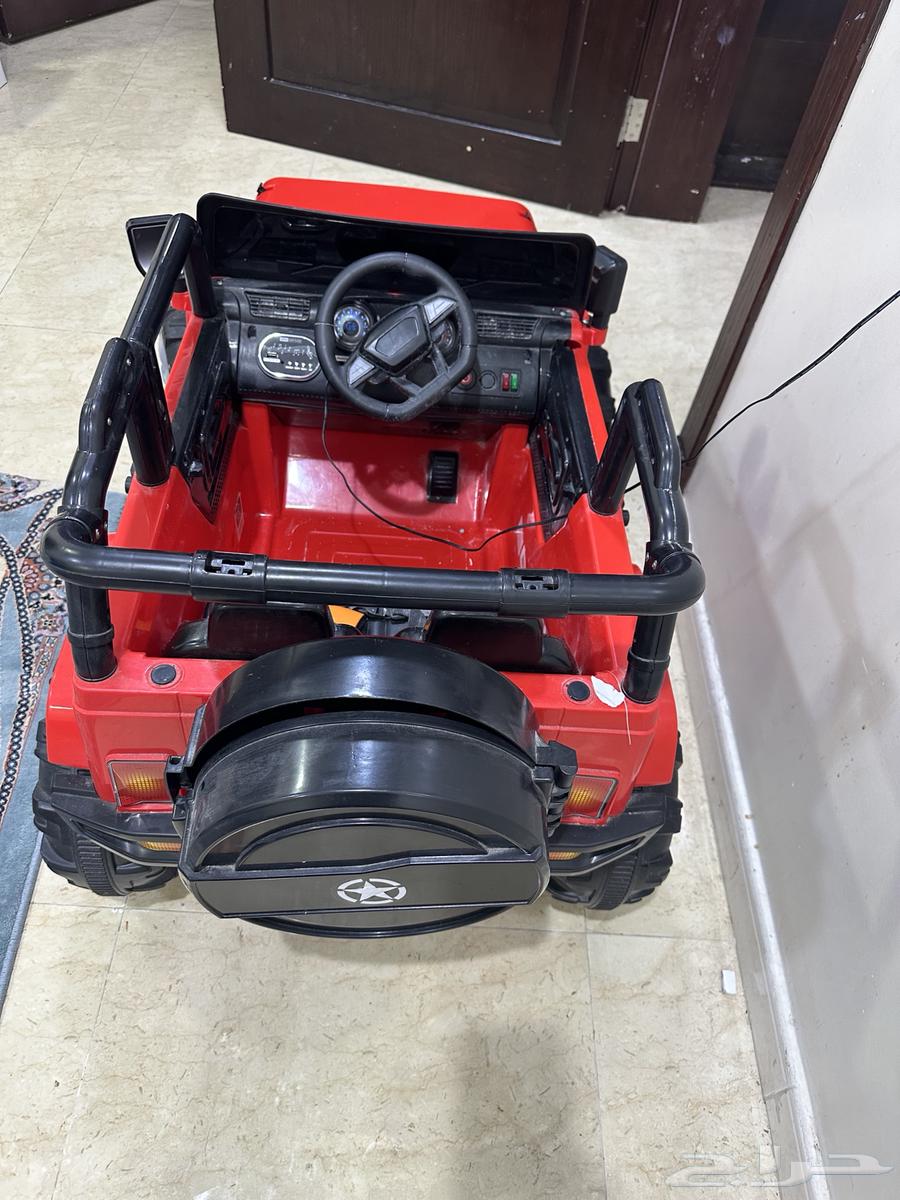 سيارة شحن شبه جديدة في حاله ممتازه بس تحتاج شاحن64512650556162110