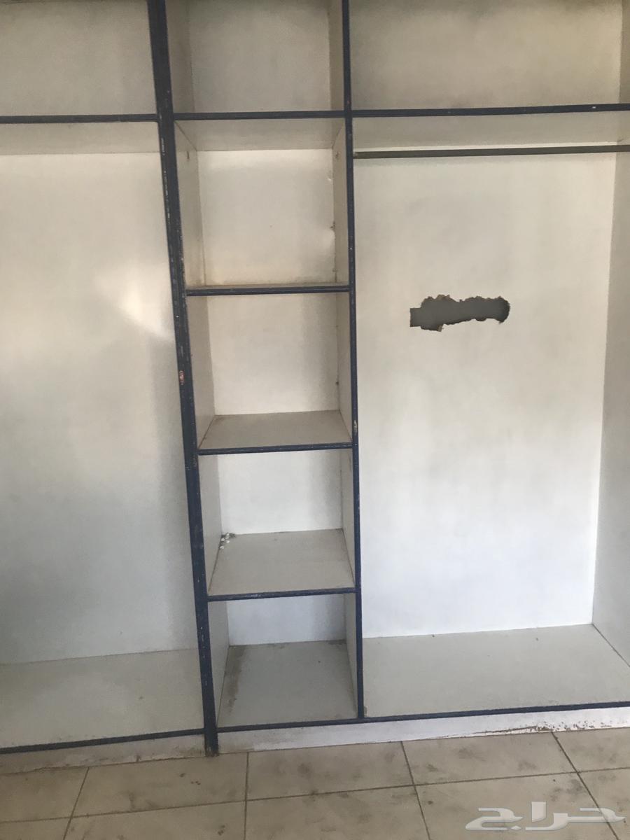 A fully equipped, completely clean laundry as per condition64518535851906110