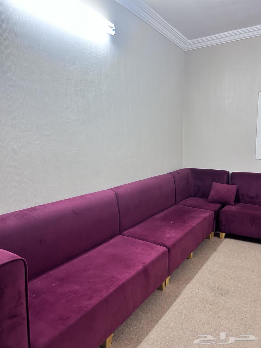 Sofa with clean tables64515667858945112