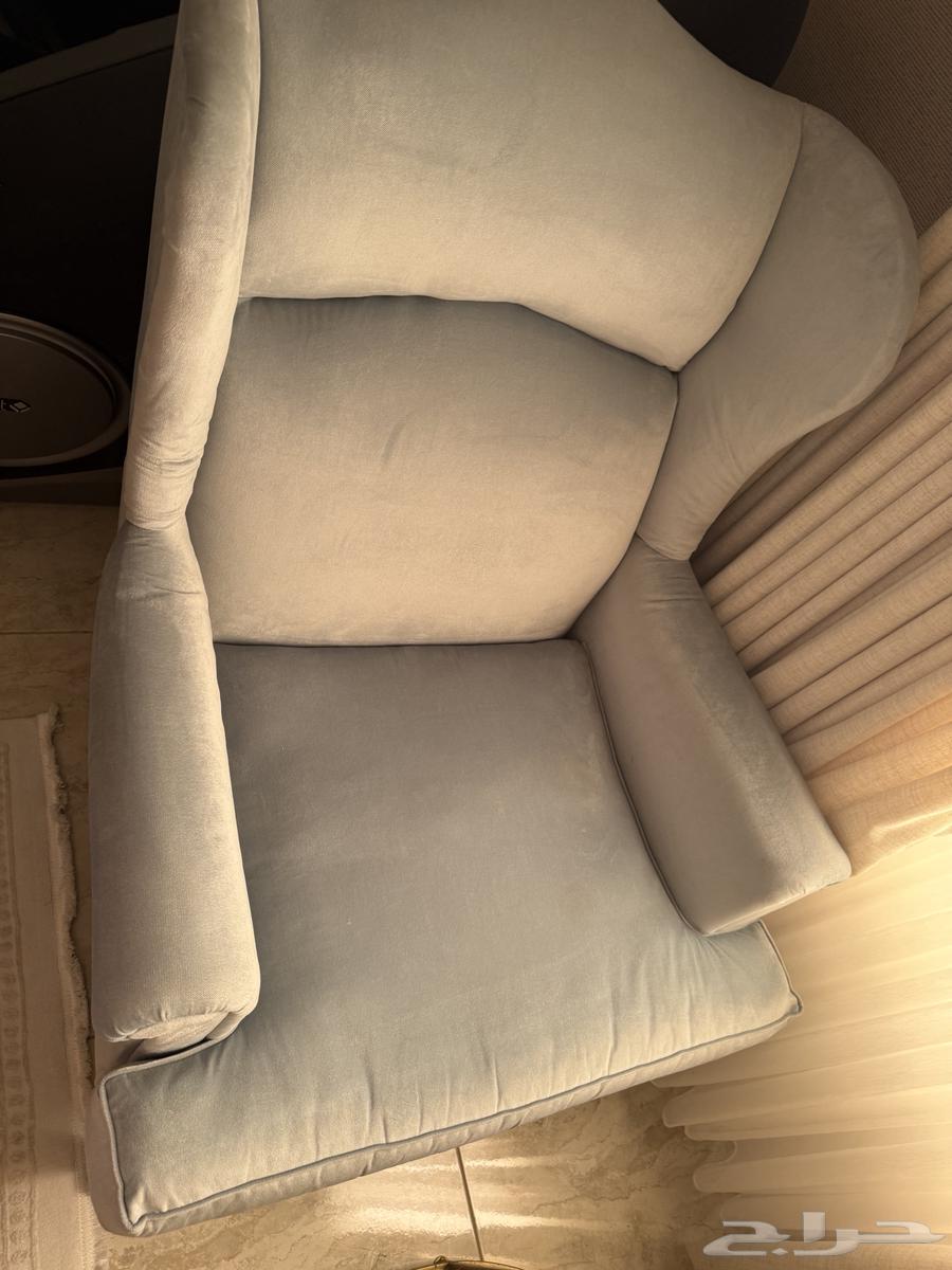 للبيع كرسي ملكي شبه جديد64514789635842112