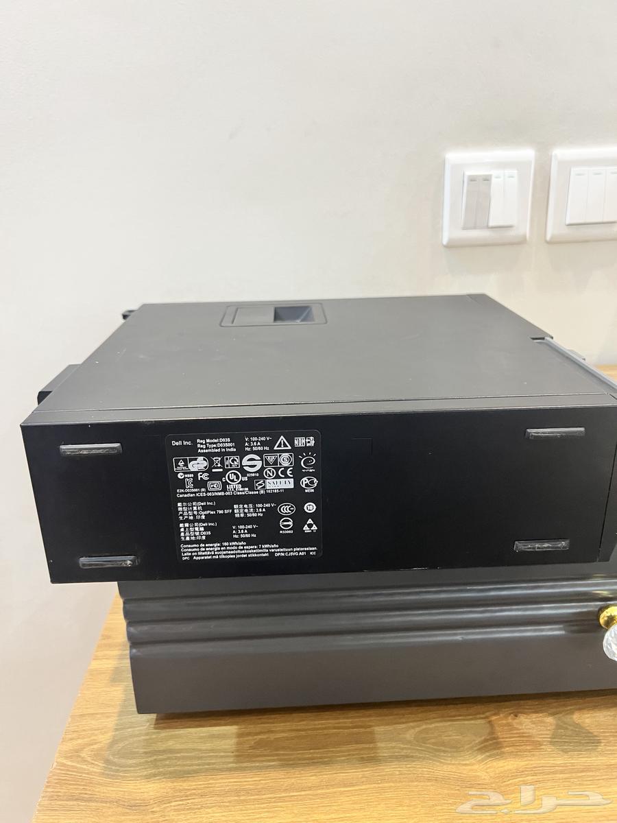 A complete computer set64513011821059113