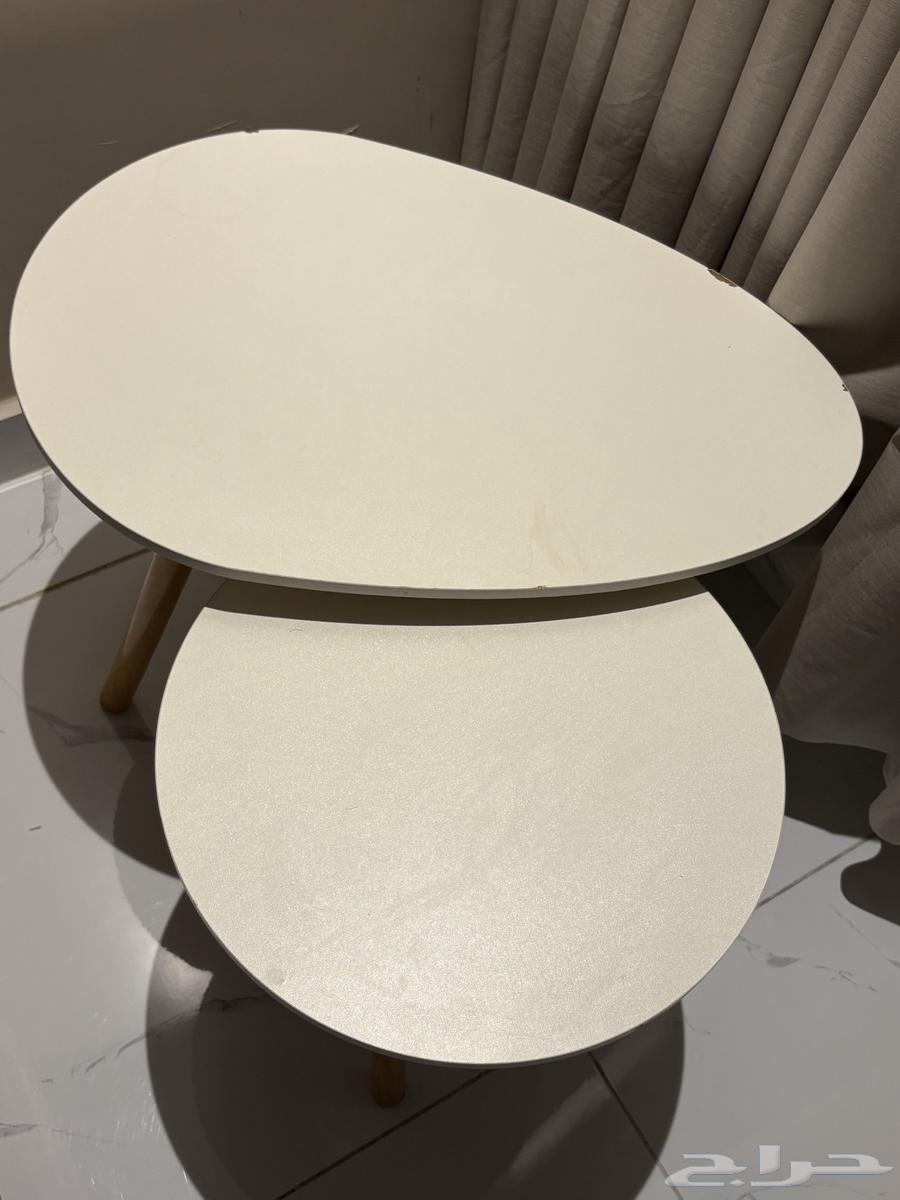 طاولة كبيرة بيضاء   طاولتين بيض  دولاب تلفزيون  جزامة64511283344387114