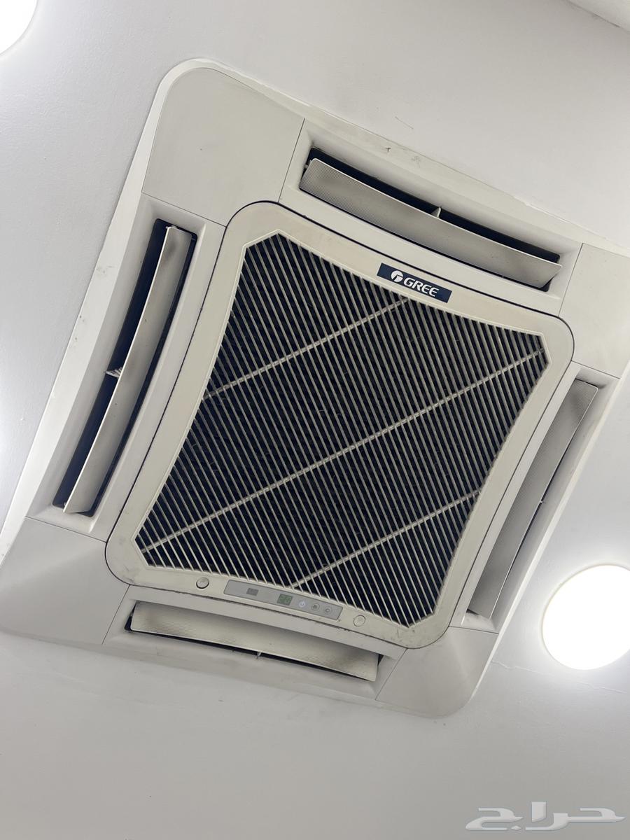 مكيف GREE طنين ونص يوجود مكيفين للبيع64514900481153112