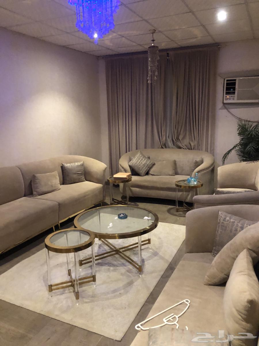 Semi-new women's council with serving tables used for 5 months64511114076546111