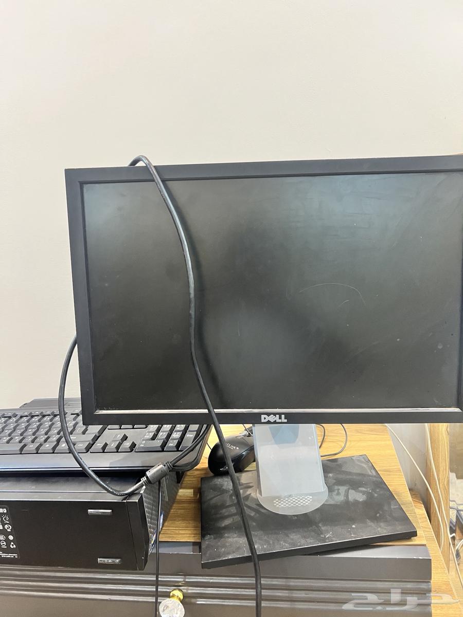 A complete computer set64513011821059111