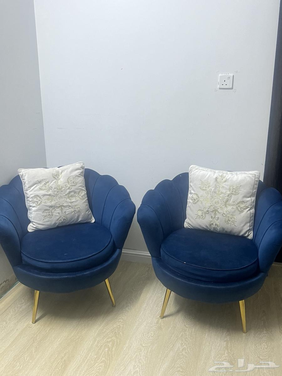 Two chairs, clean usage, piece for 10064510817377665110