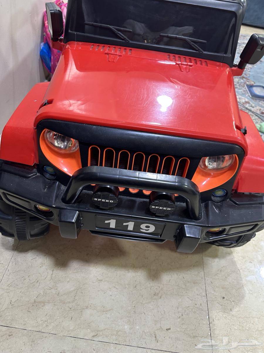 سيارة شحن شبه جديدة في حاله ممتازه بس تحتاج شاحن64512650556162112