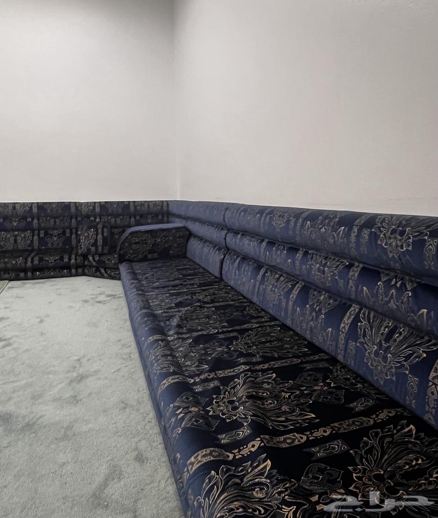 مجلس ارضي ازرق - البيع لاعلى سوم64511142589185112