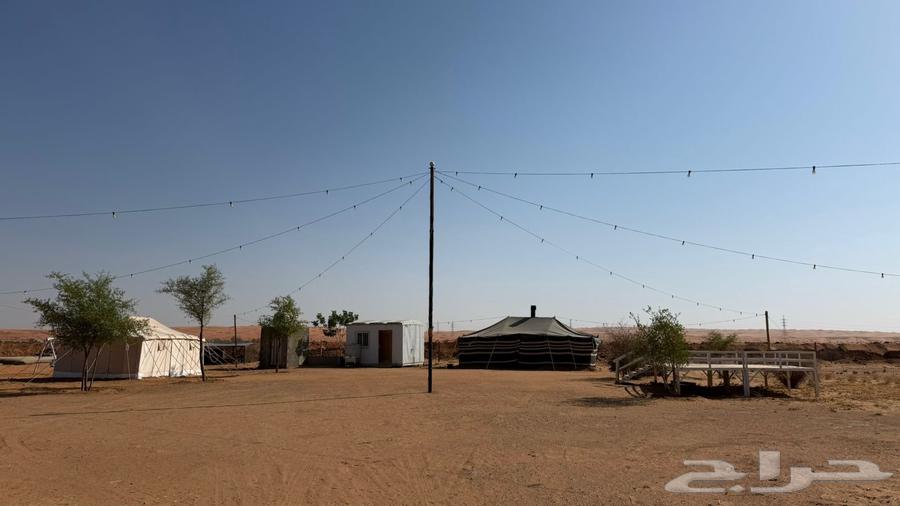 للبيع مخيم بكامل ملحقاته64512204078594110