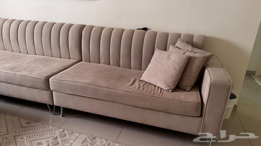 Two sofa sets for sale, each set accommodates 7 people64512190109186113