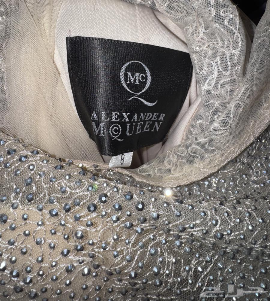 فستان للبيع شريته من محل بالنور ب1000 لبس مره وحده64513686993025112