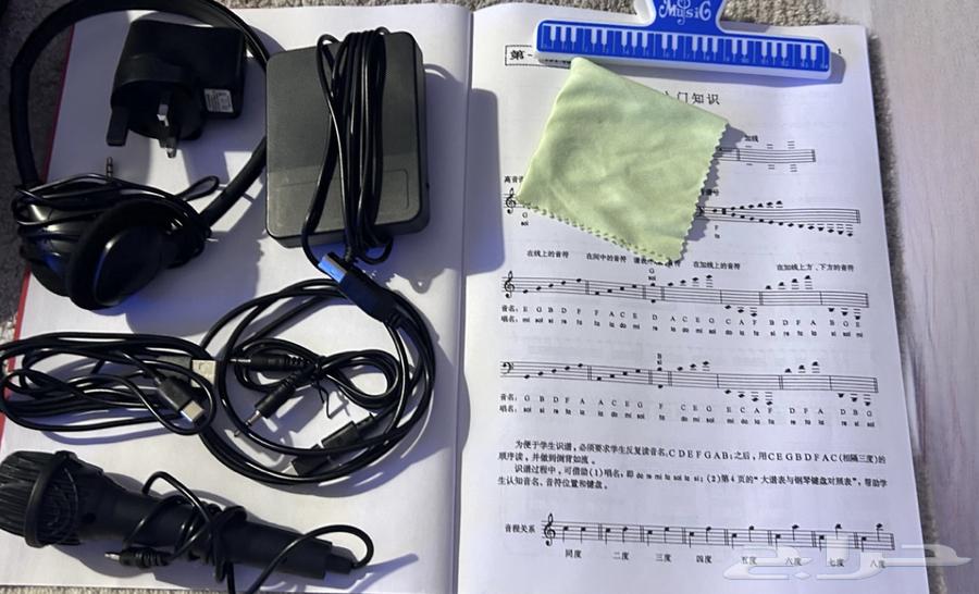 بيانو للبيع مستعجل64511171300865110