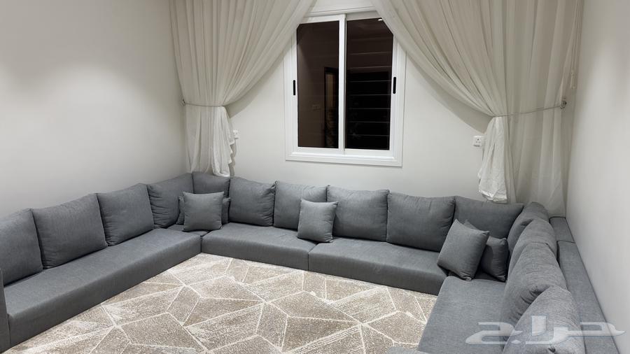 كنب شبه جديد64518535828738111