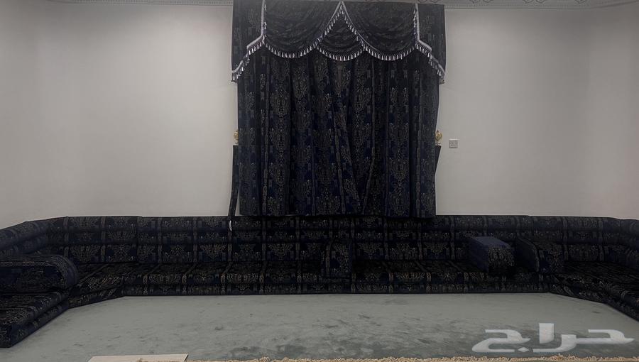 مجلس ارضي ازرق - البيع لاعلى سوم64511142589185110