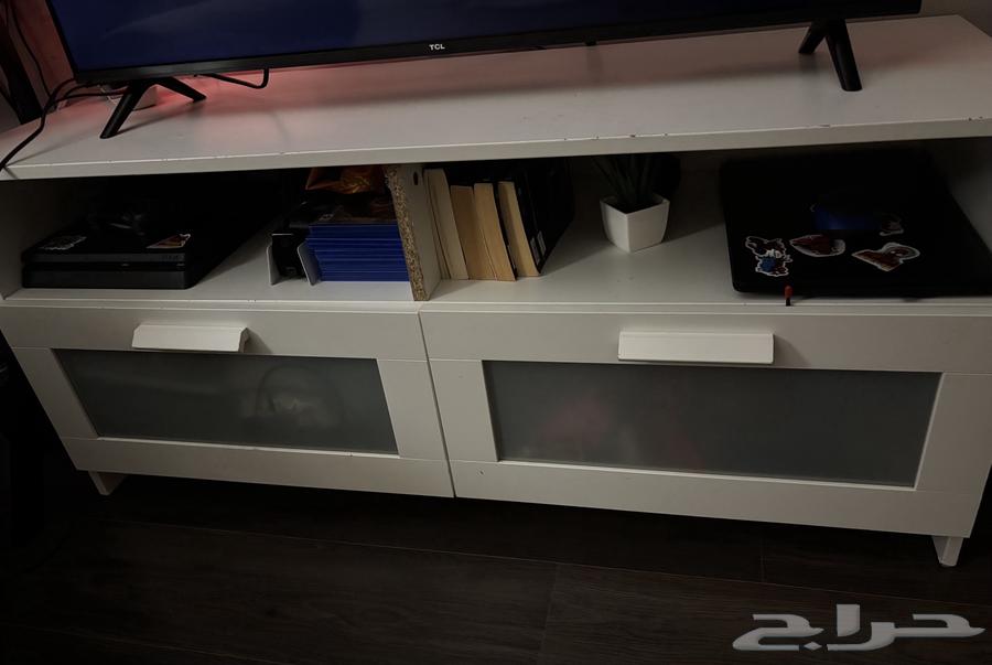 طاولة تلفزيون من ايكيا64517449236354110