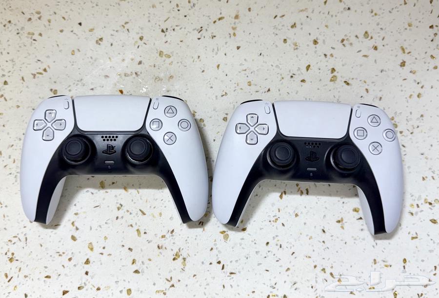 play station 5  2 controllers  Game gta5 disc64513105539971112