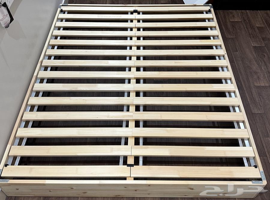 قاعدة مرتبه خشب64517719091586110