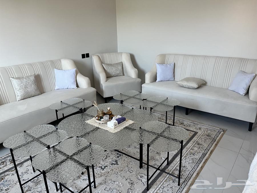 كنب عدد 2 جديد 11 و 7 أشخاص مع طاولات تقديم64517775402242112