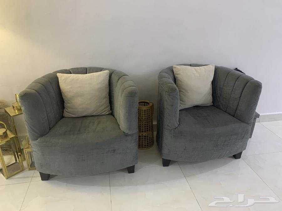 New sofa and table64517192205187112