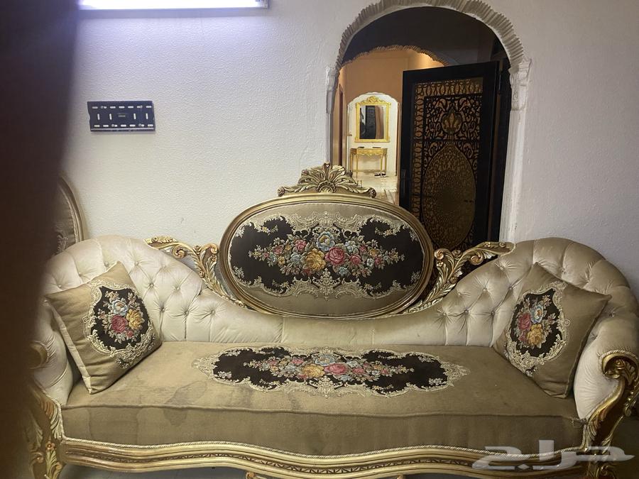 Sofa64510859646722112