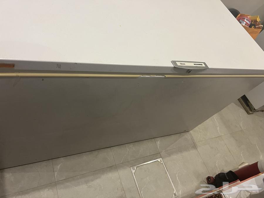 فريزر للبيع. تم البيععع64515639854338111