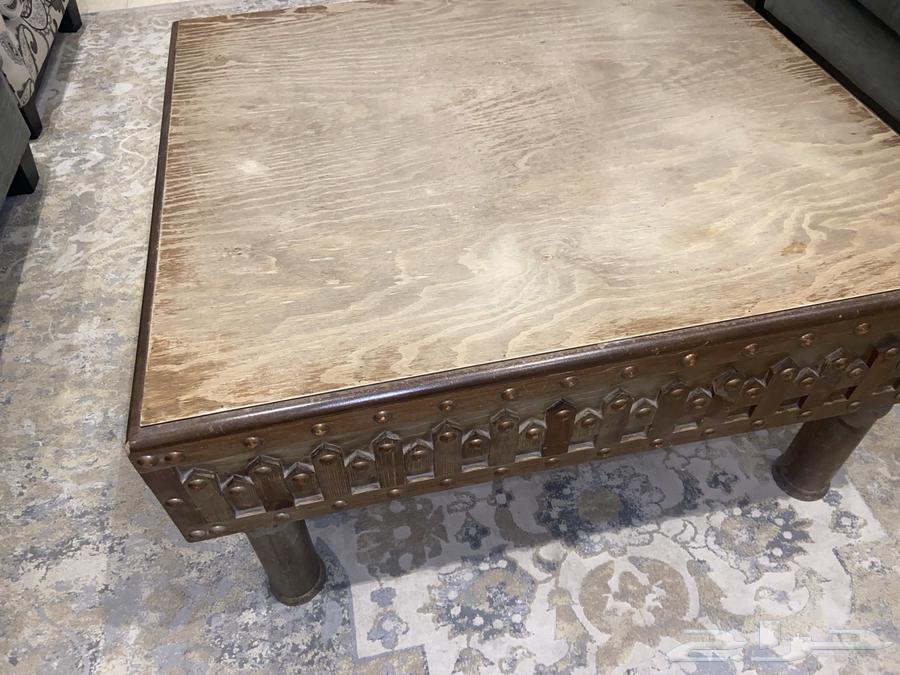 طاوله خشب 100   جميله وعلى طراز اجدادنا ب 80 ريال64515877883137112