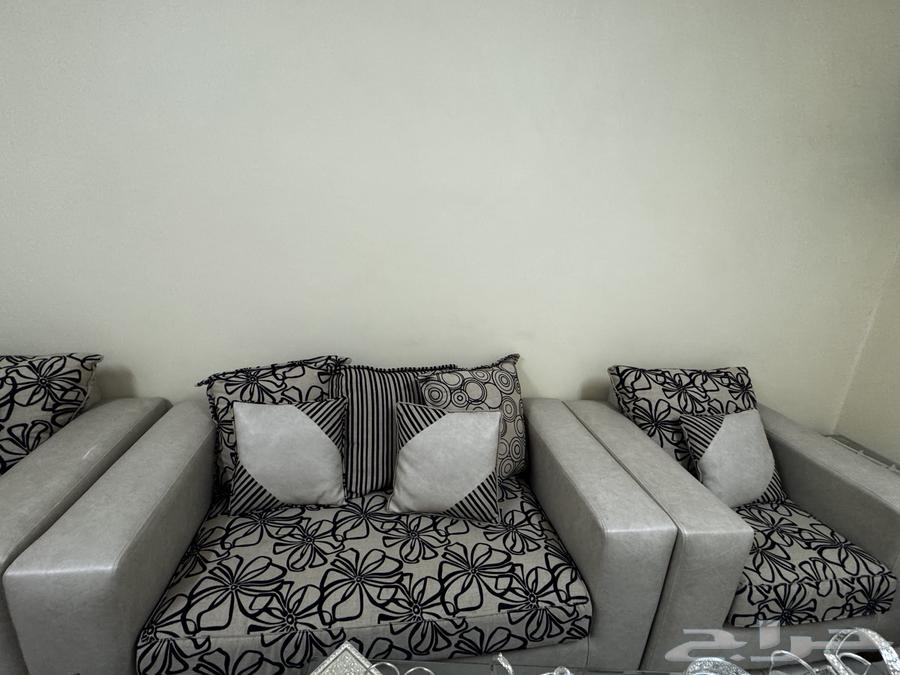 Clean used sofa64517006401923114
