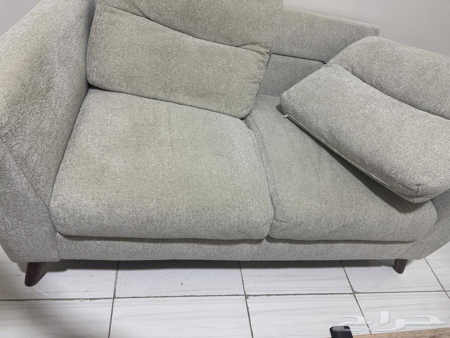2 sofas 2 tables64516611107459112
