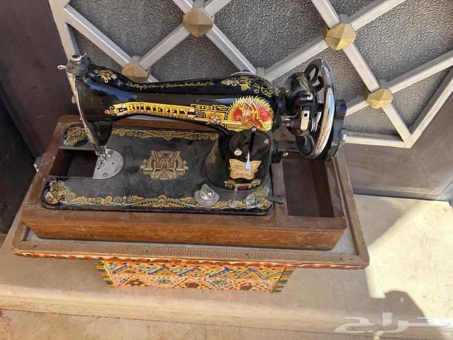 مكينه خياطة ام فراشة مع الدرج64513838772994111