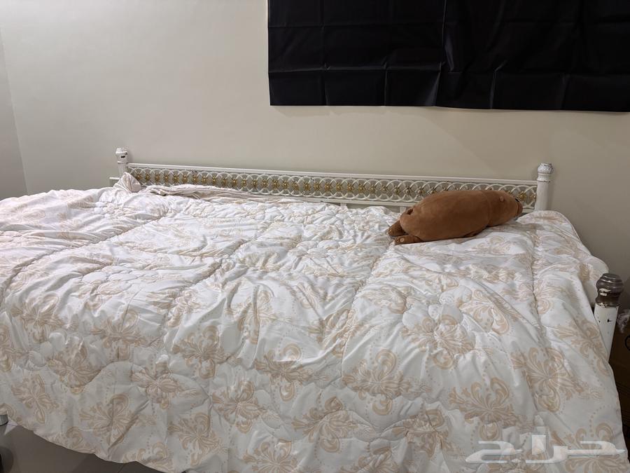 كرسي للبيع سرير اثنين64513368736131110