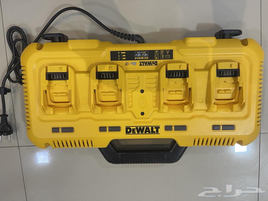 شاحن ديوالت 4 منافذ اصلي64516254202882111