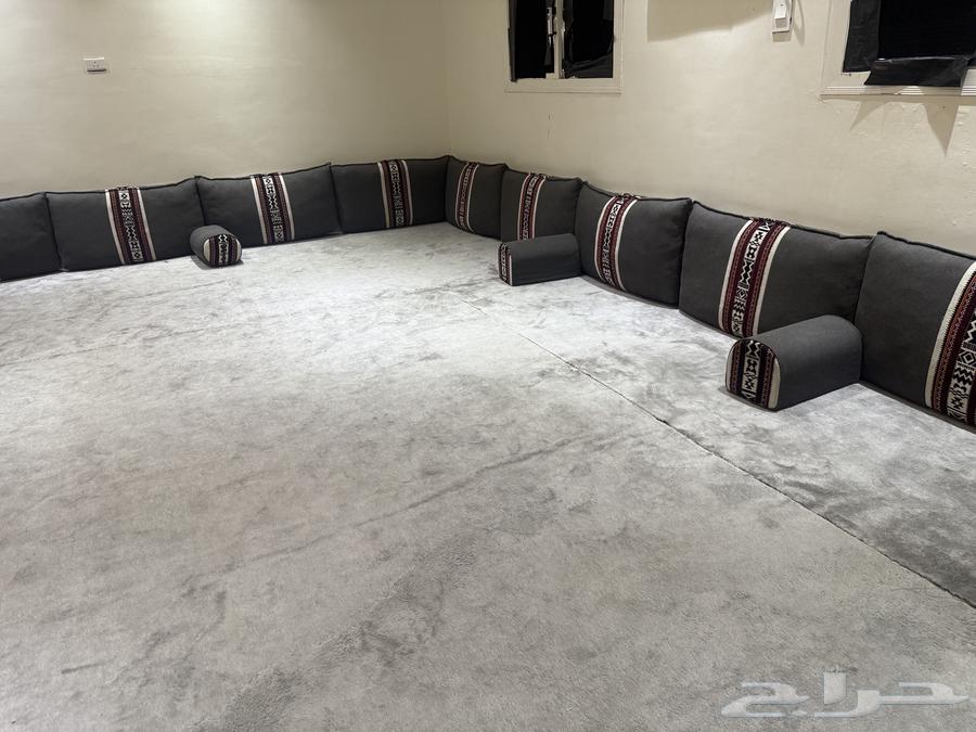 Back support and makeup customization64515598129283113