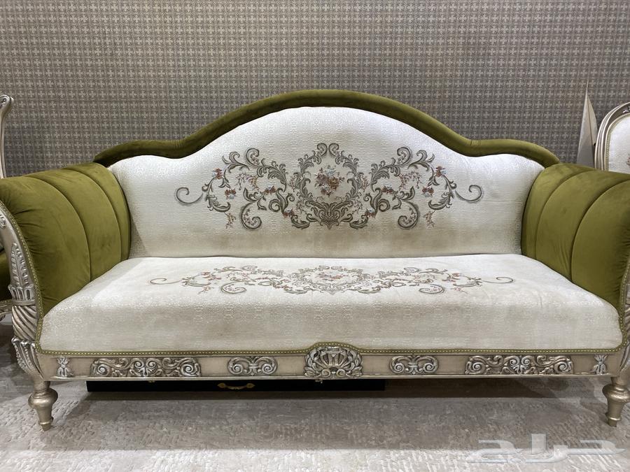 Sofas64515556875138111