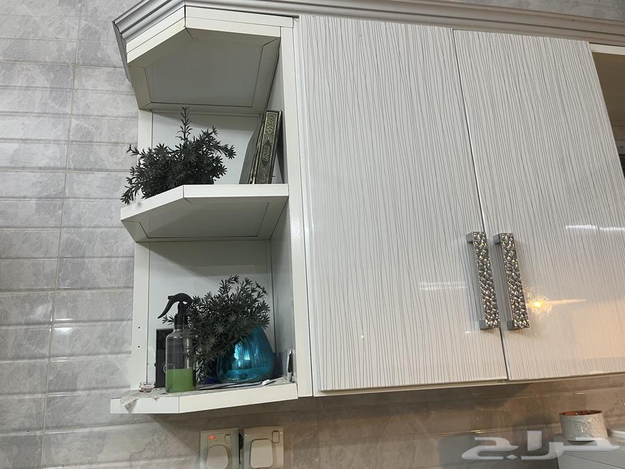 مطبخ مستعمل للبيع مع الشفاط والعيون64516016885123113