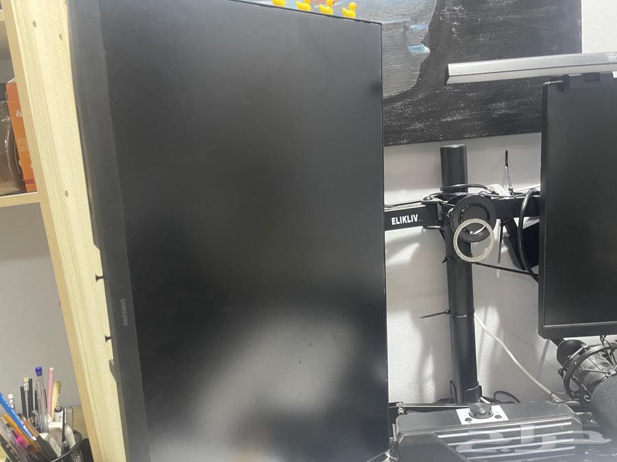 PC with full setup64516086573185112