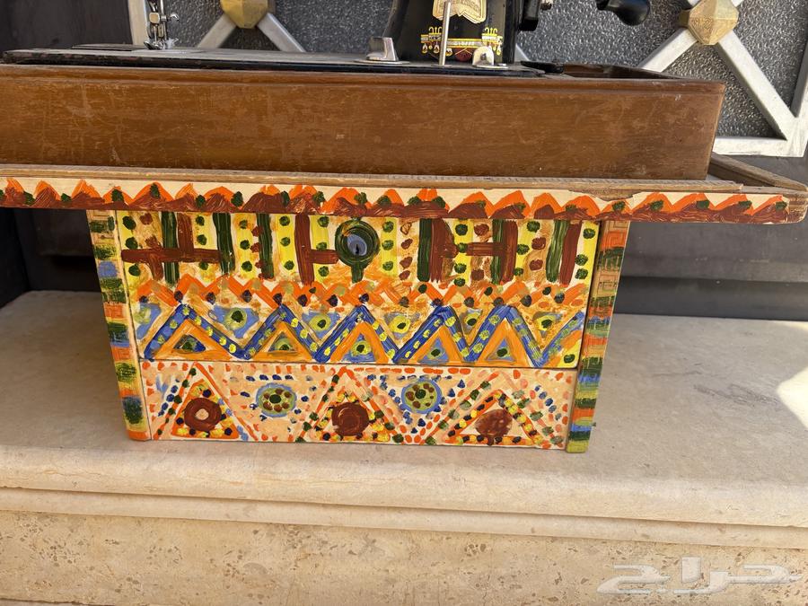مكينه خياطة ام فراشة مع الدرج64513838772994112