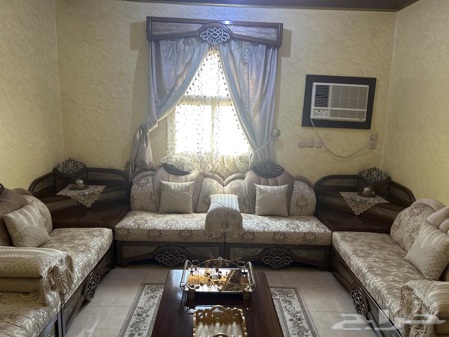 Moroccan seating set with tables and carpets for sale64513183030531111