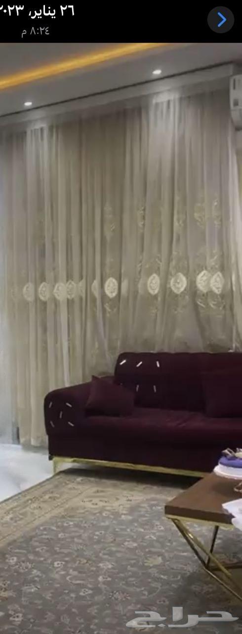 Sofa and 2 Chairs64518479744386111