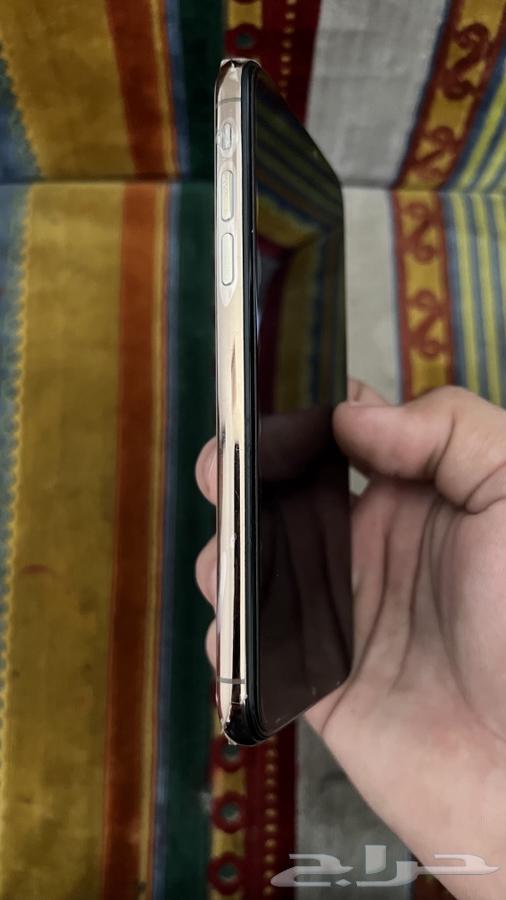 جوال ايفون Xs نظيف64515835755137110