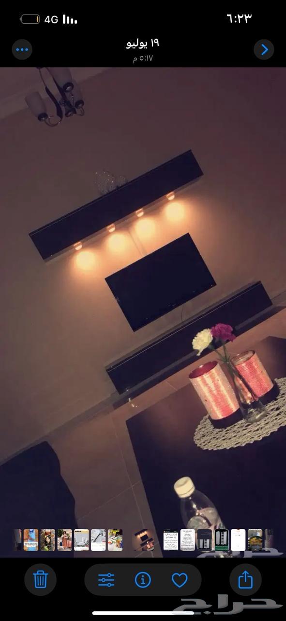طاولة تلفزيون للبيع جاهزه للبيع ..64517974981634110