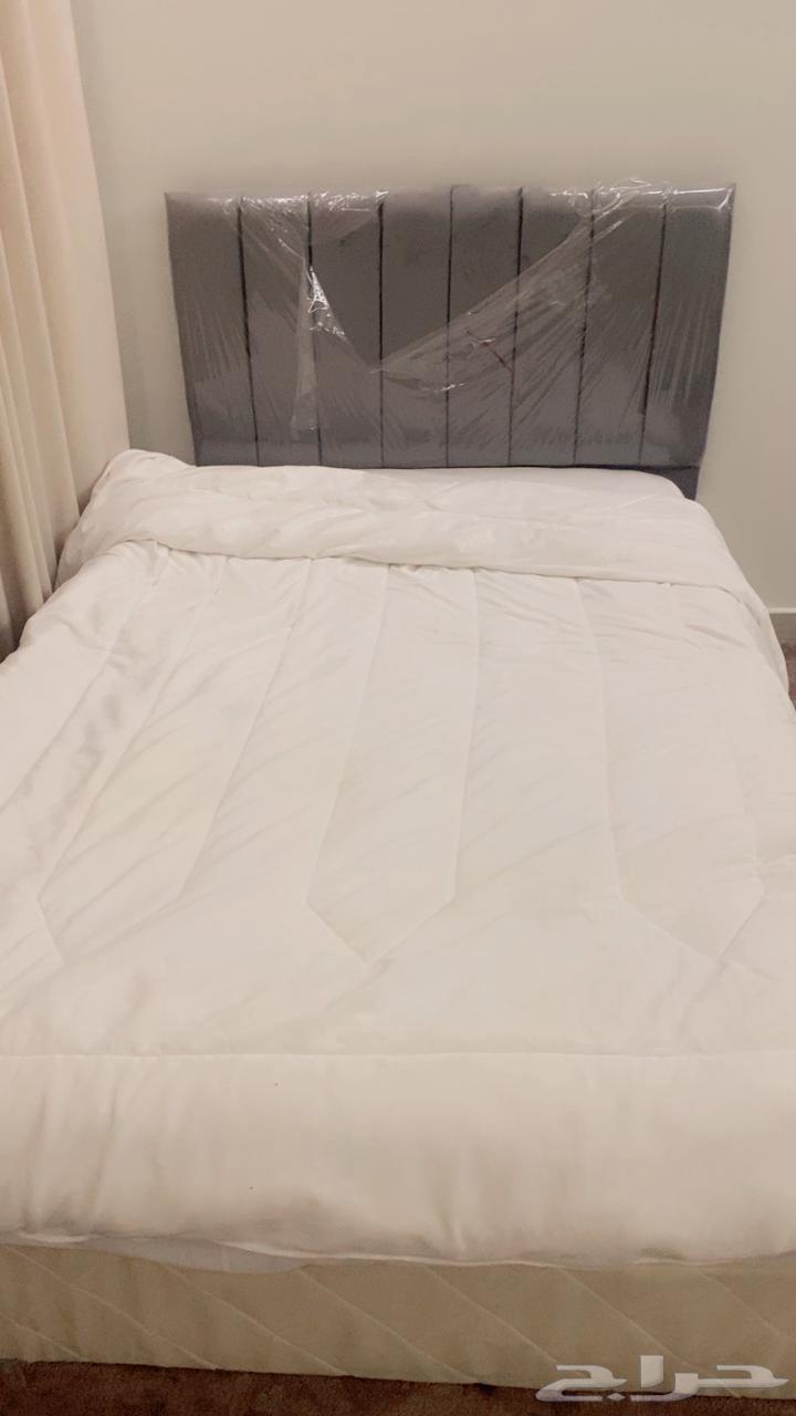 Bed with mattress in excellent condition64515318844545113