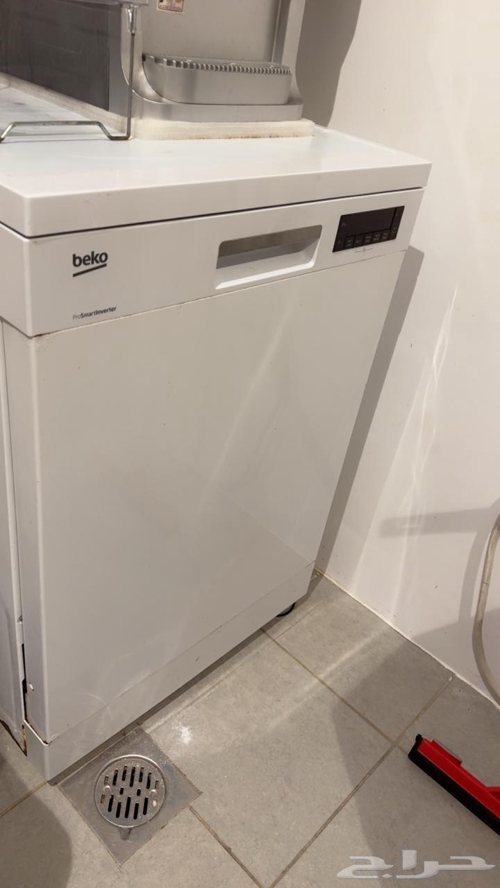 غسالة مواعين beko شبه جديدة 8برامج64517634147843110