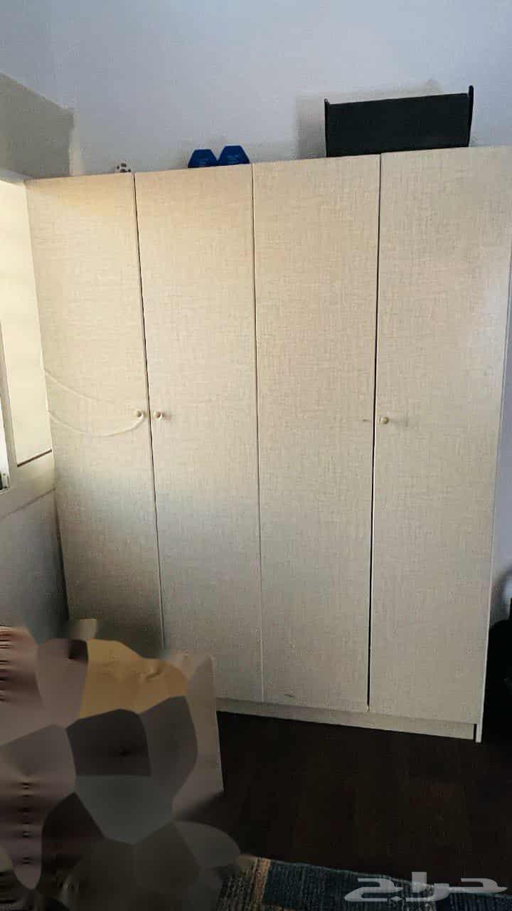 Wardrobe and dressing table with drawers64513574913921110