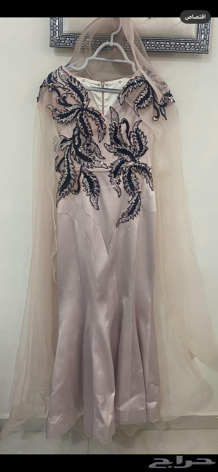 فساتين مستخدمة للبيع64513783821315110