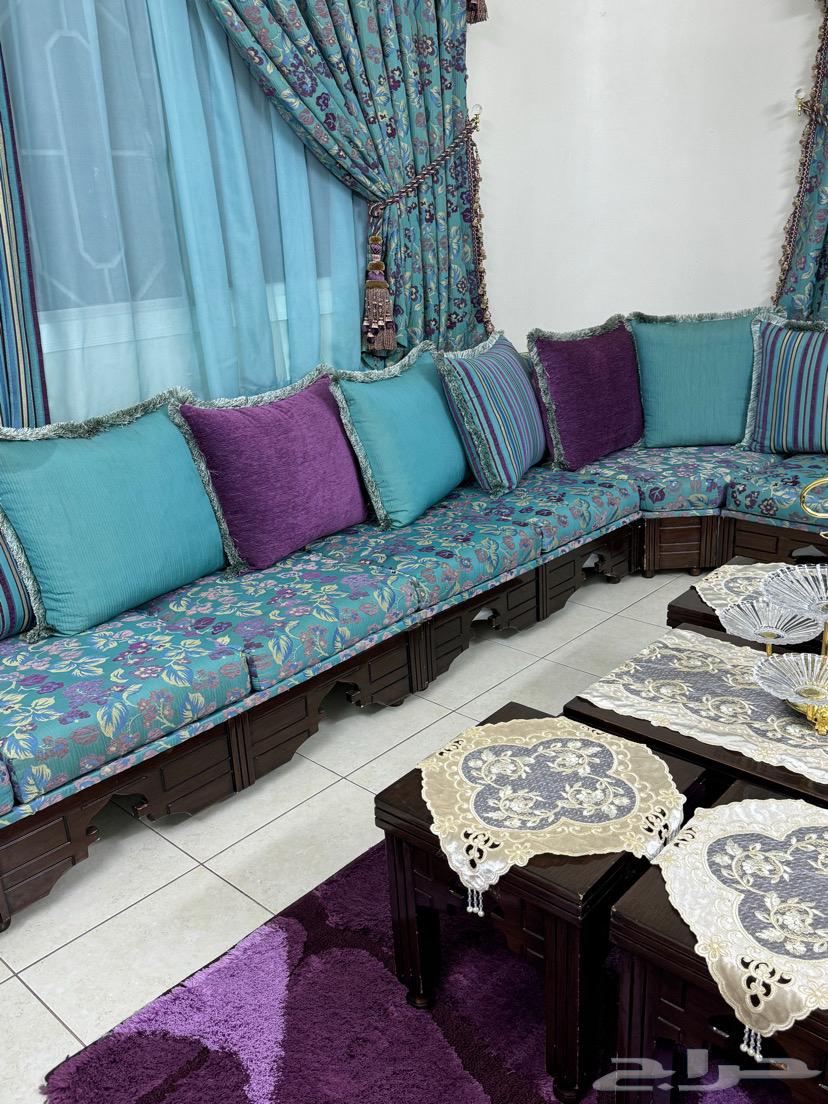 Council with tables and carpet used but clean64514155388930110